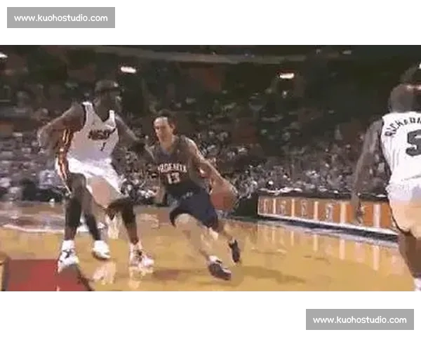 NBA最新交易动态解析：球星转会风向与联盟格局深度影响