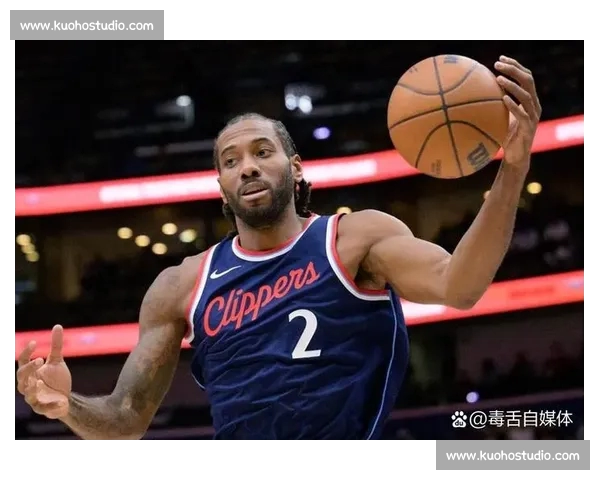 NBA赛后报道：明星球员状态回升，球队表现亮眼，季后赛前景引热议